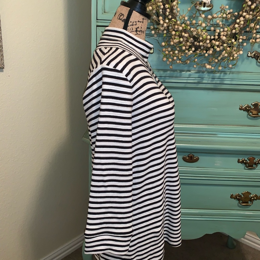 Sale! 💕Crown & Ivy Ribbed Striped Top - Picture 3 of 6